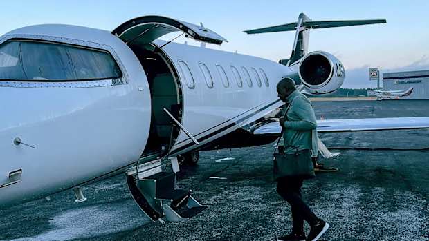 MelTuckerPlane
